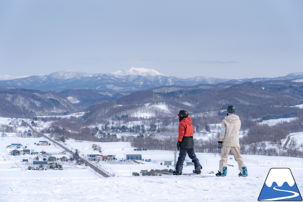 岩見沢 萩の山市民スキー場｜3連休最終日は穏やかなスキー日和。のんびりとローカルゲレンデで過ごす休日はいかがでしょう？